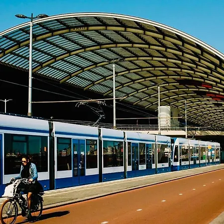 Private Studio, Patio Garden And Free Car Parking Frühstückspension Amsterdam