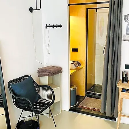 Private Studio, Patio Garden And Free Car Parking Bed & Breakfast Amsterdam