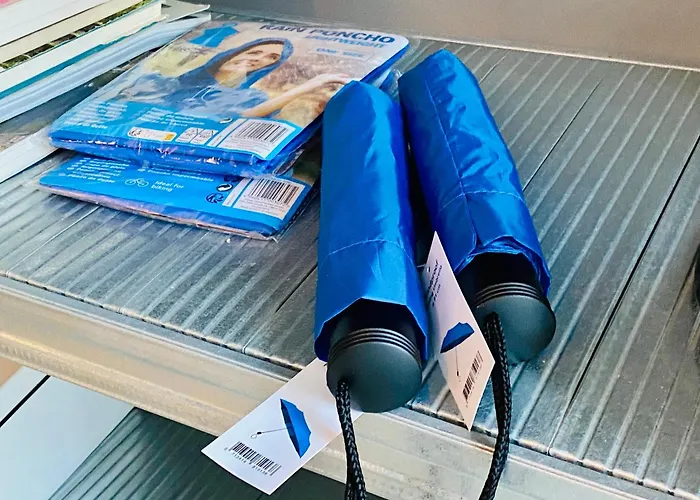 Private Studio, Patio Garden And Free Car Parking 4* 암스테르담