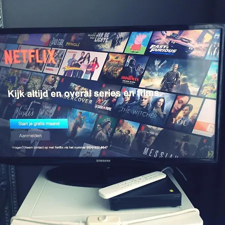 Bed and Breakfast Private Studio, Patio Garden And Free Car Parking Άμστερνταμ